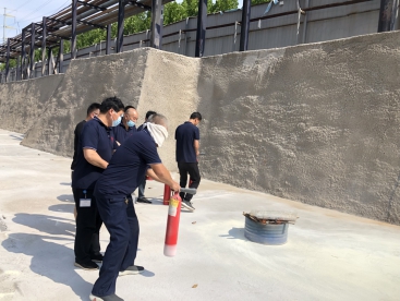 筑牢防火墻，把好安全關，  ---公司開展消防應急演練